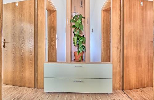 Vilanija Apartment | Lara Apartments