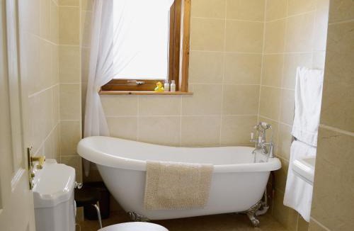 Hunspow House | Larachan