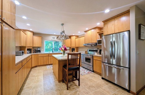 Yamhill County House | LARC Ranch ~ Serene Wine Country Escape!