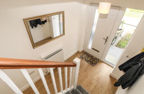 Totland Bay House | Larch Lodge