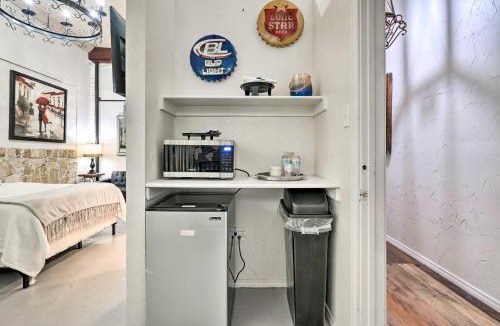 Western Division Apartment | Laredo Vacation Rental - Minutes From Attractions!