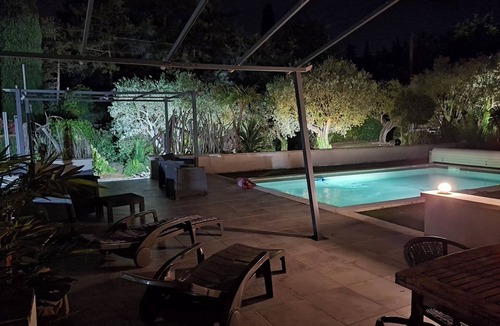 Saint-Saturnin-les-Avignon Villa | LARGE MODERN VILLA WITH POOL THIS SUMMER IN PROVENCE