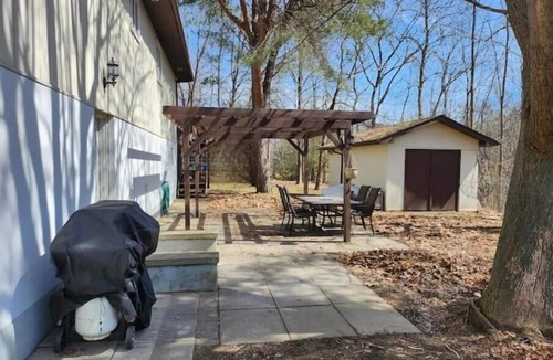 Clearview Township Apartment | Large 1-BR - Year Round Cozy, Quiet Retreat