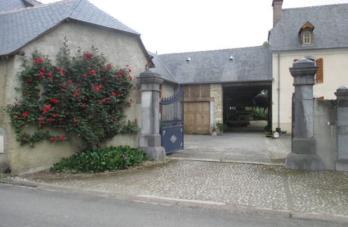 Bernac-Dessus House | Large 19th century character house.