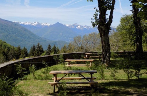 Malvezie House | Large 19th century mountain house in fenced park, Pyrénées Emotions