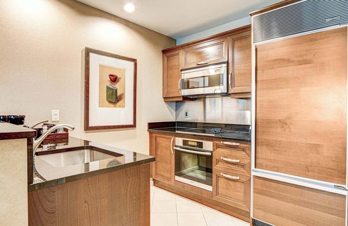 Las Vegas Apartment | Large 1BR at MGM With Strip View