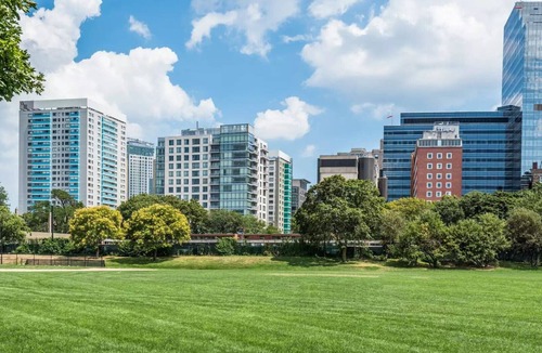 West End Apartment | Large 2 Bed/2Bath By MGH, Washer/Dryer in Suite