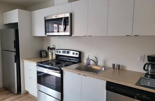 Cite-Universitaire Apartment | Large 2-Bedroom Apartment +