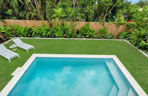 Tewantin House | Large 2 bedroom house with pool