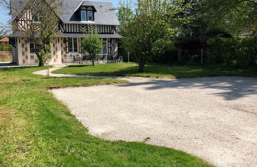 Villers-sur-Mer Villa | Large 200m2 villa for 15 people near beach and shops