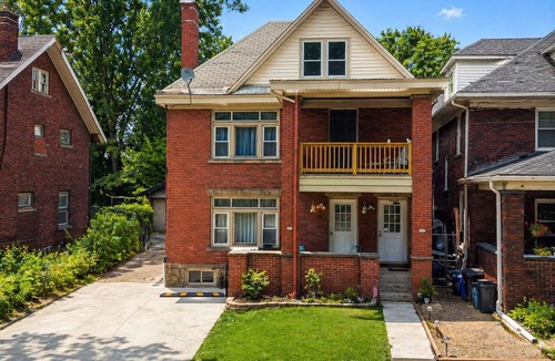 Erie Apartment | Large 3 Bed Boulevard Park Apartment ★ Near All