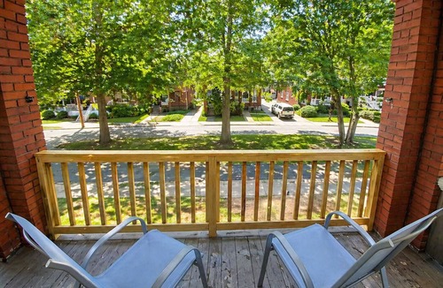 Erie Apartment | Large 3 Bed Boulevard Park Apartment ★ Near All