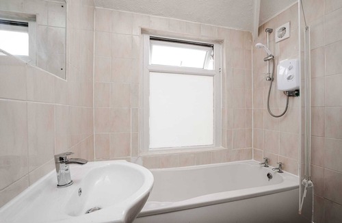 Withington House | Large 3 Bed Stay Manchester