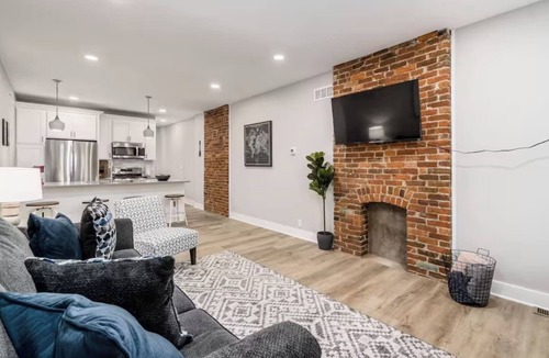 Livingston Park Apartment | Large 3 bedroom with fenced yard and games!