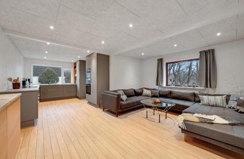 Bording House | Large 30-Person Holiday Home With Pool And Spacious Activity Room - 5000