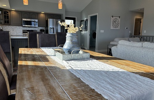 Houghton Lake House | Large 3BR 3 Bath Waterfront Gem SPECTACULAR VIEWS. Relax and Enjoy in Comfort.