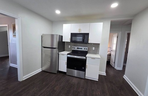 Centreville House | Large 3BR Home Near Dulles w/parking sleeps 8