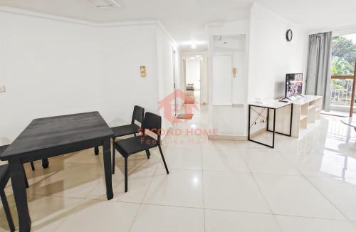 Setiabudi Apartment | Large 3BR Rasuna Apt with Pool, Gym, WiFi by 2ndHome