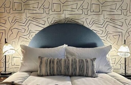 Iffley House | Large 4 bed, 3 bathroom, Parking