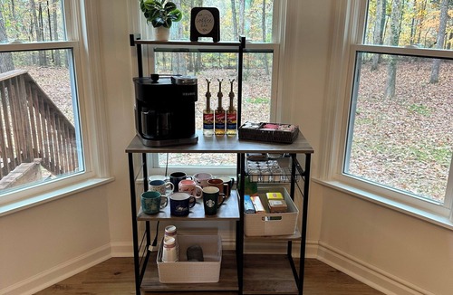 Murfreesboro House | Large 4-bedroom house in Murfreesboro with Game Room & Pet Friendly - Sleeps 12
