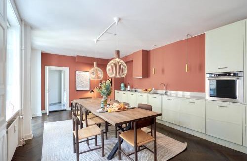 Copenhagen City Centre Apartment | Large 4 bedroom with Balcony & Bathtub in CPH City