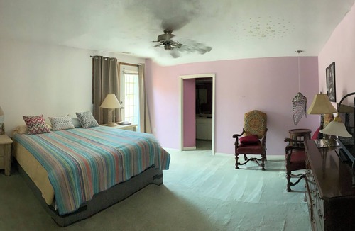 Southwest Carrollton Bed & Breakfast | Large 4030 house, bedrooms, both with private bathrooms. Breakfast included pool