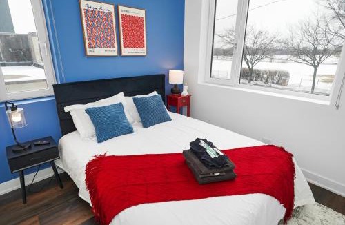 Near South Side Apartment | Large 4BR Cozy Stay Near Field Museum & McCormick