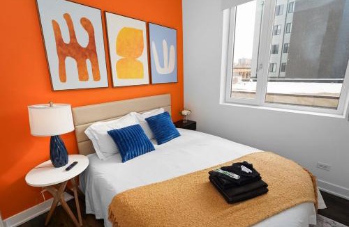 Near South Side Apartment | Large 4BR Cozy Stay Near Field Museum & McCormick