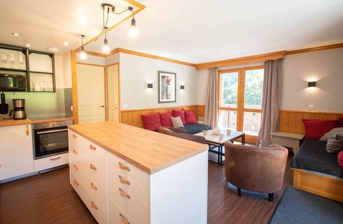 Valmorel Apartment | Large 5-bedroom apartment Valmorel, pets allowed, parking