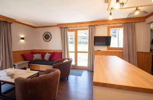 Valmorel Apartment | Large 5-bedroom apartment Valmorel, pets allowed, parking