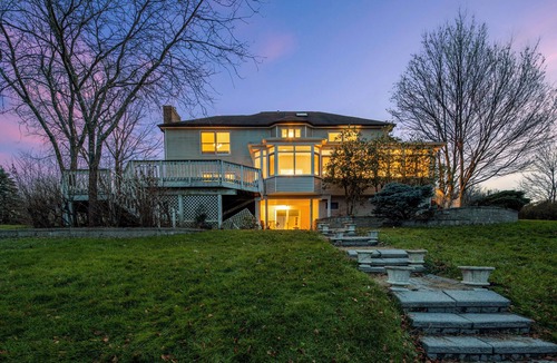 Goshen House | Large 5-bedroom home on 3 acres