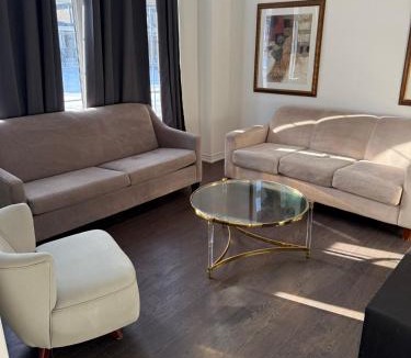 Adjala-Tosorontio House | Large 5 bedroom house