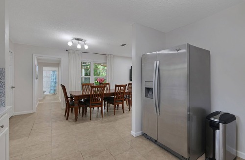 Orange Park House | Large 5 BR 2.5 BA near Fleming Island and 295
