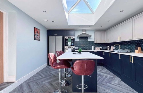 Harrogate Apartment | Large 6-Bed Victorian House Prime Harrogate Stay