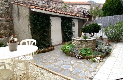 Vernet-les-Bains Apartment | LARGE 65M² T2 WITH WIFI, GARDEN AND PARKING SPACE