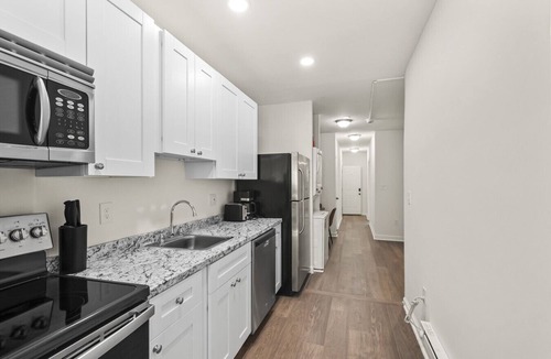 Trinidad House | Large 6BR Property in DC | Sleeps Groups | 4 Baths