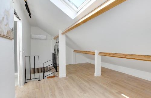Saint-Ouen Apartment | Large air-conditioned 2BR duplex - Close to Paris