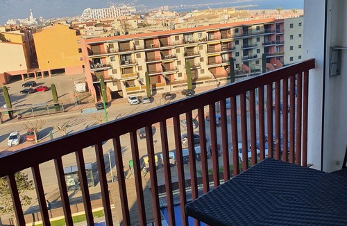 Empuriabrava Apartment | Large air-conditioned beachfront studio up to 4 people close to shops
