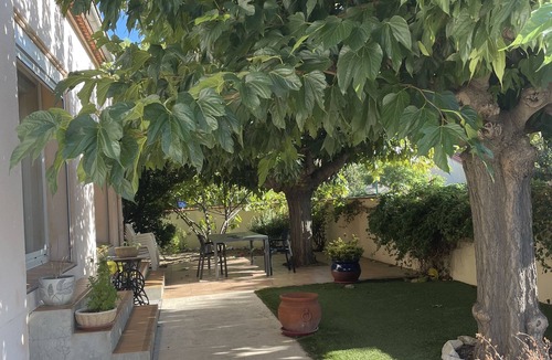 Rivesaltes Villa | Large air-conditioned villa for summer