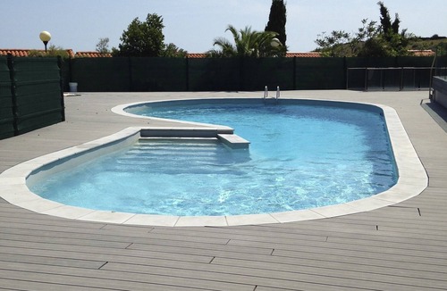 Collioure Apartment | LARGE AIR-CONDITIONED STUDIO. NEAR SEA.SWIMMING POOL. IDEAL FOR 2 TRAVELERS.