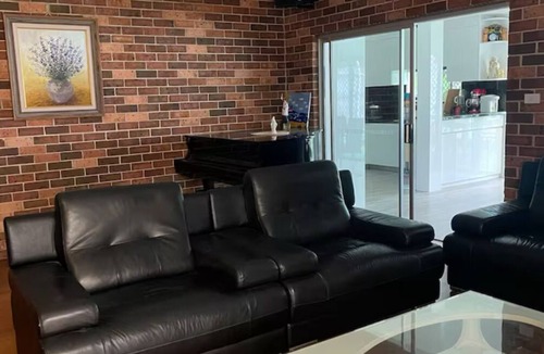 Strathfield House | LARGE and COSY HOME IN STRATHFIELD