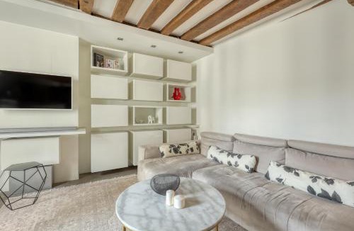 6th Arrondissement Apartment | Large and Modern 1Brd Flat at Lovely Saint Germain