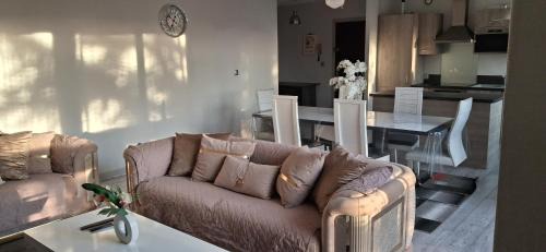Creil Apartment | Large and superb apartment near Paris