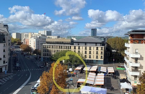 Issy-les-Moulineaux Apartment | Large apartment 5 minutes from Paris