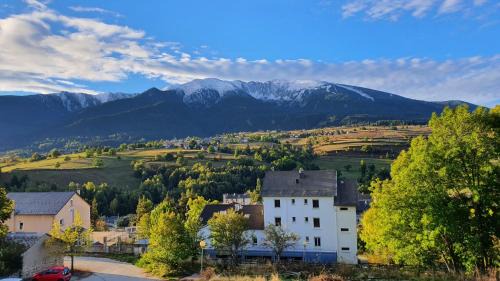 La Cabanasse Apartment | Large apartment 8 pers Cambre d'Aze view