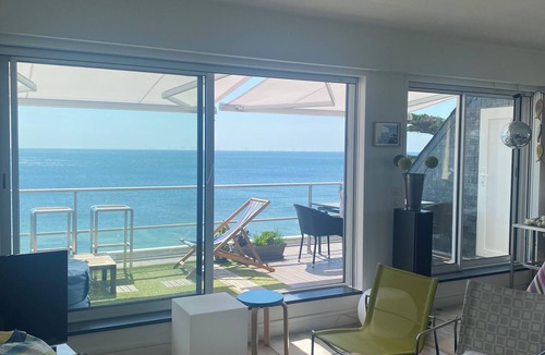 Pornichet Apartment | Large apartment facing south direct access to the beach Pornichet