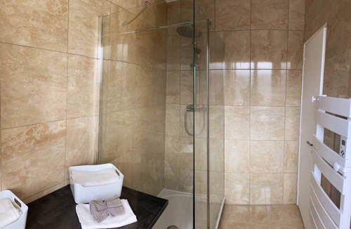 Elbeuf Apartment | Large apartment in central Elbeuf