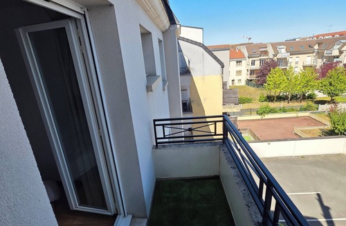 Villepinte Apartment | Large apartment near Paris/C.D.G/Disney