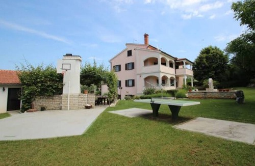 Kukci Apartment | Large apartments surrounded by green nature