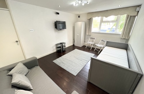 Battersea Apartment | Large aprt close to Central London